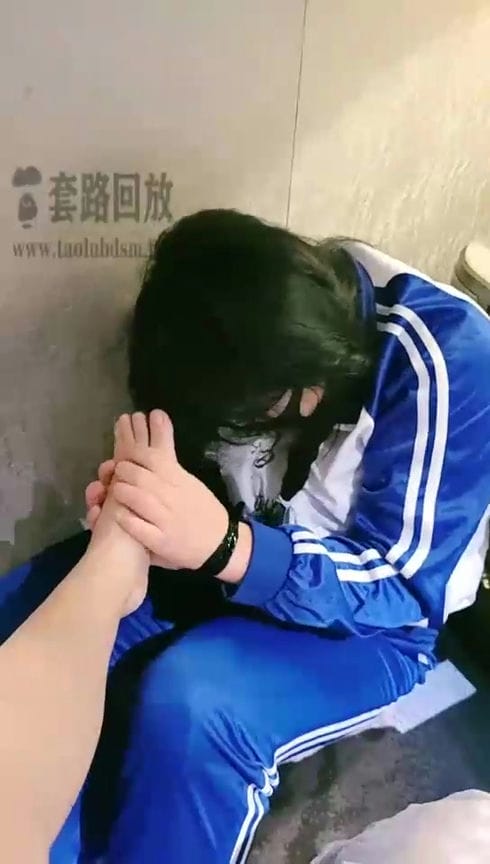 【TZ3819】【VINNIE维妮】调教绑架女学霸，捆绑夹手指，SP颤抖，跪地求饶【40分钟】