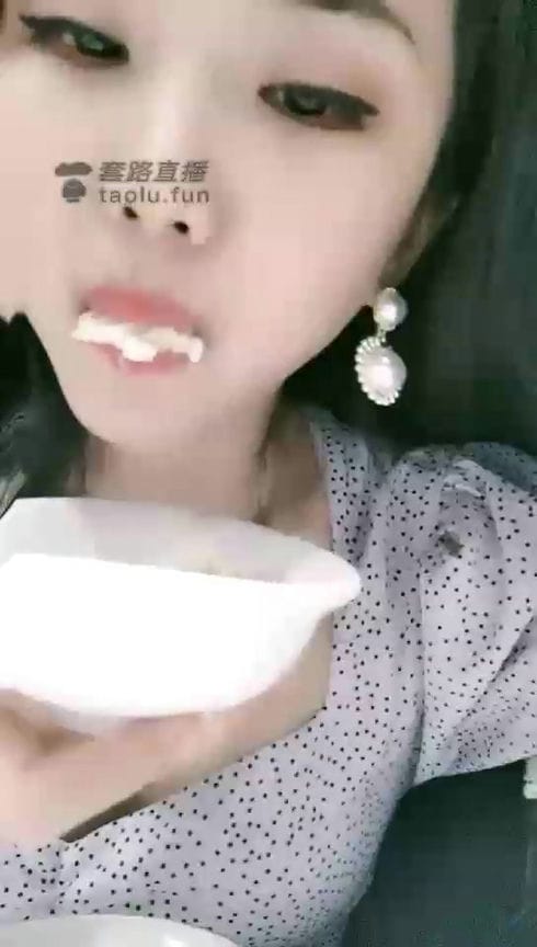 【TZ8600】银河第一视角美女日常嘴嚼食好馋啊10955