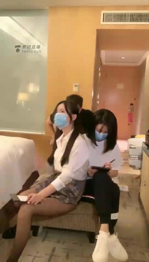 【TZ8133】西柚大大三个女王上补习课青春靓丽小美脚3111