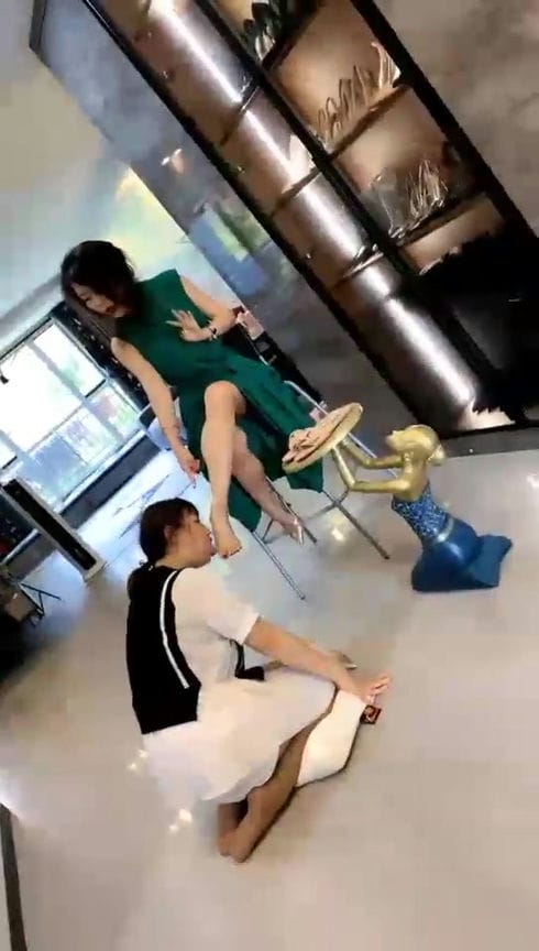 【TZ5755】歌迪丝 三婶伺候 鞋柜前的耻辱 3015