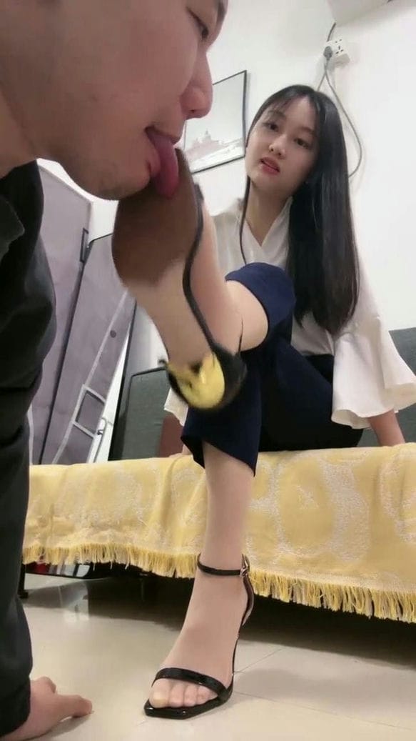 【TZ1312】坏女学生和家教老师艾莉 2